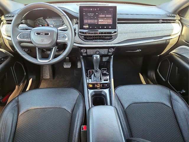 Used 2024 Jeep Compass Latitude AWD/4WD image 14