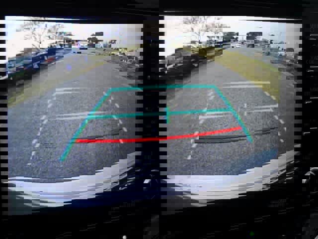 Used 2022 Toyota Highlander XLE image 28