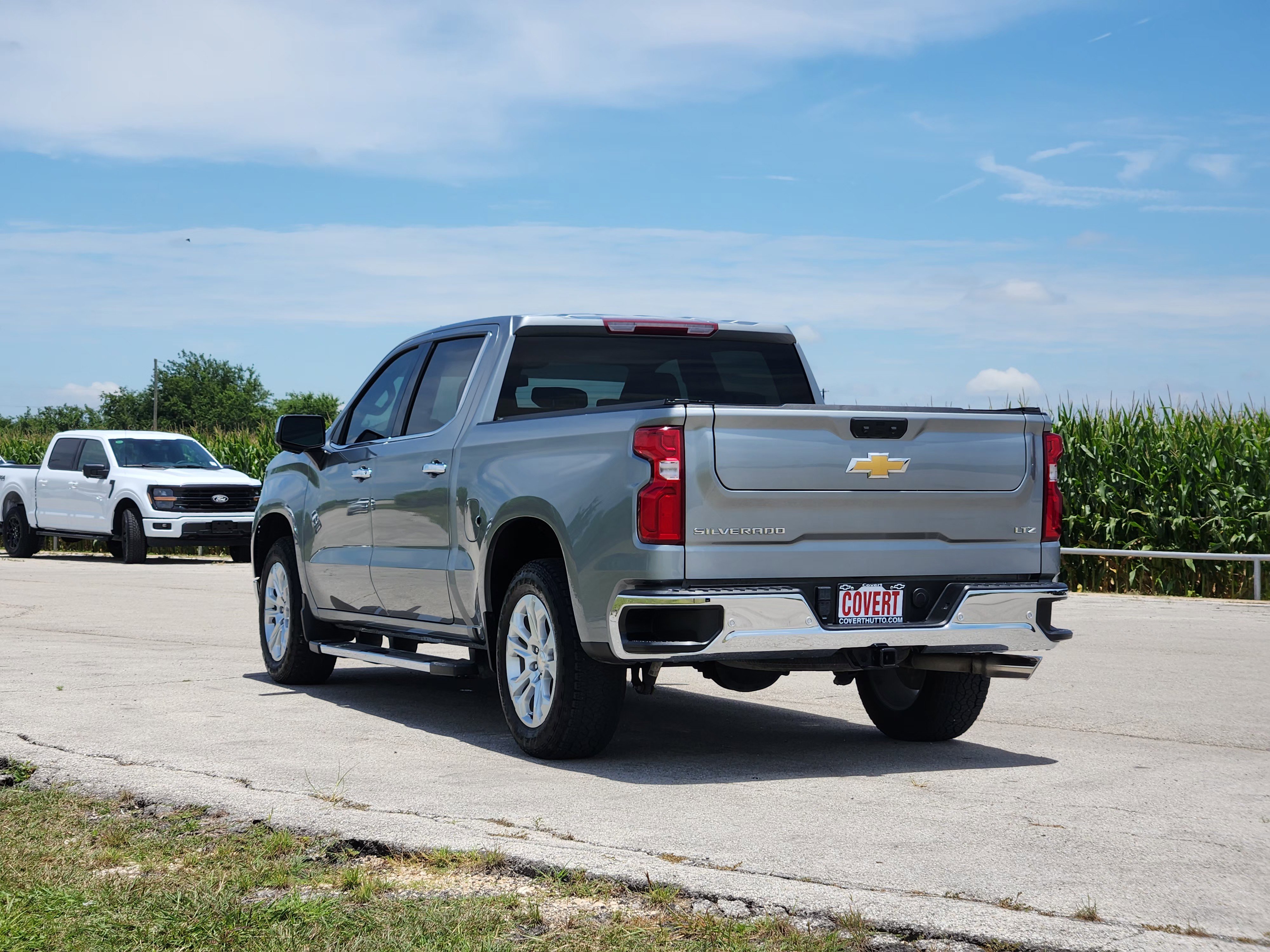 Used 2024 Chevrolet Silverado 1500 LTZ RWD image 5