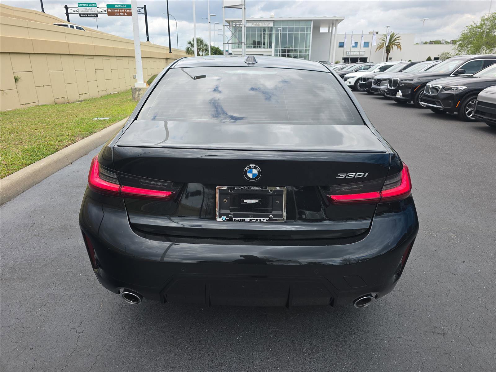 Certified 2023 BMW 330i 330i w/ M Sport Package image 4