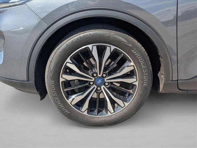 Used 2022 Ford Escape SE w/ SE Sport Appearance Package FWD image 23