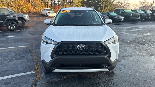 Used 2024 Toyota Corolla Cross LE image 9