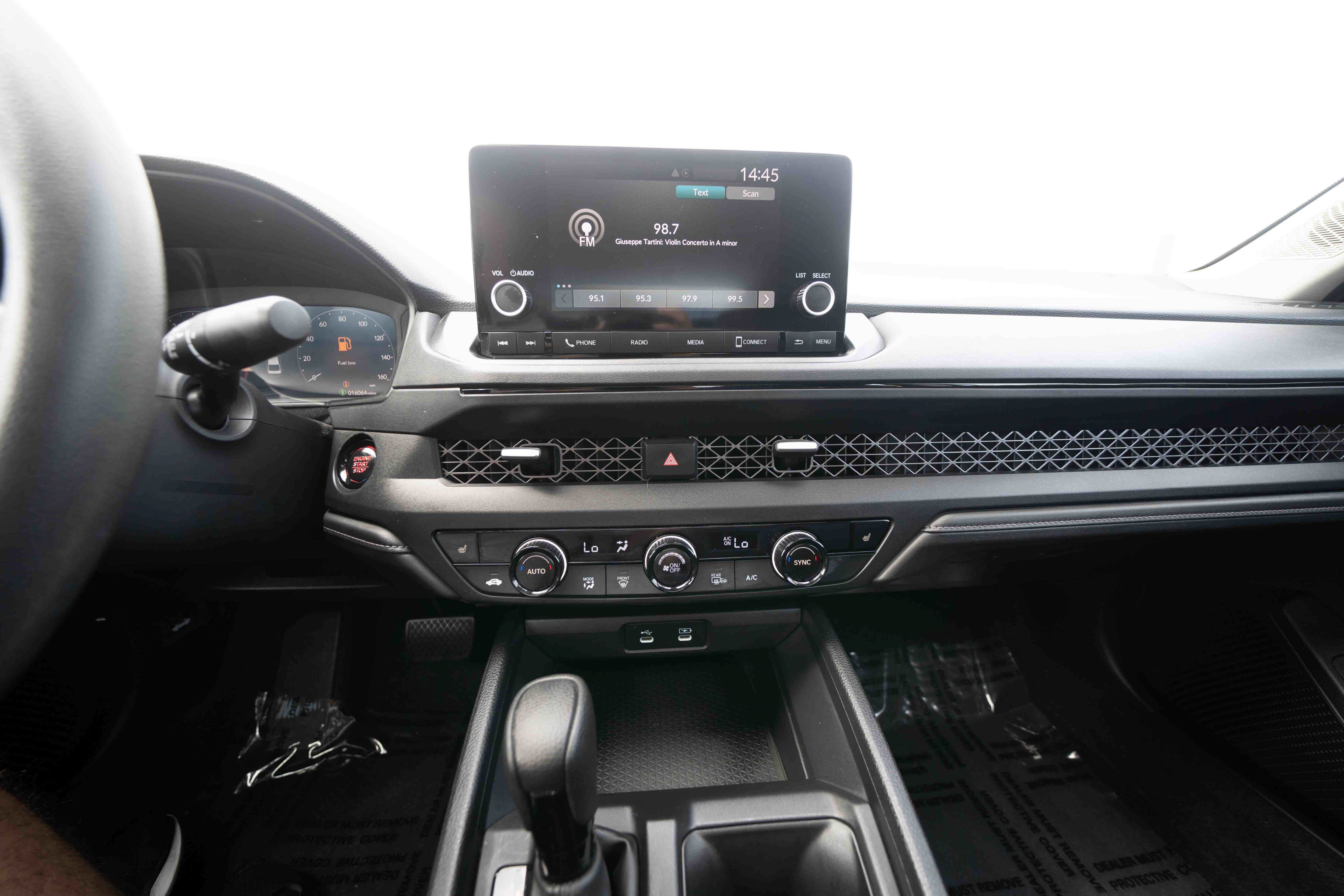 Certified 2025 Honda Accord SE image 17