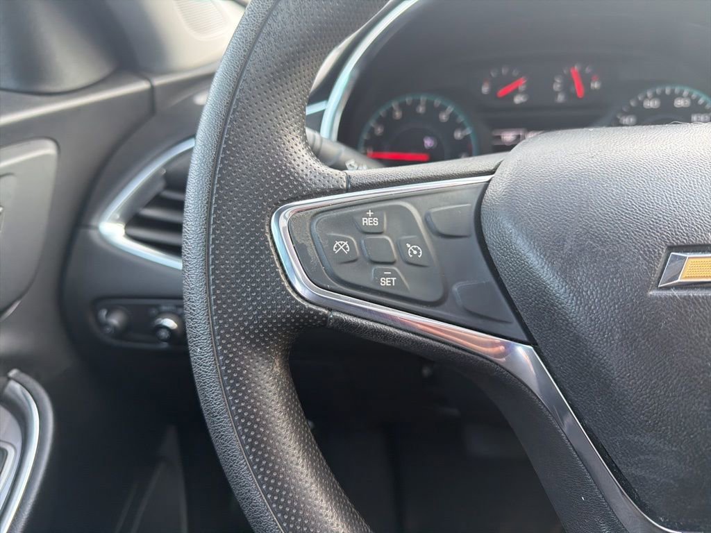 Used 2020 Chevrolet Malibu LT FWD image 21