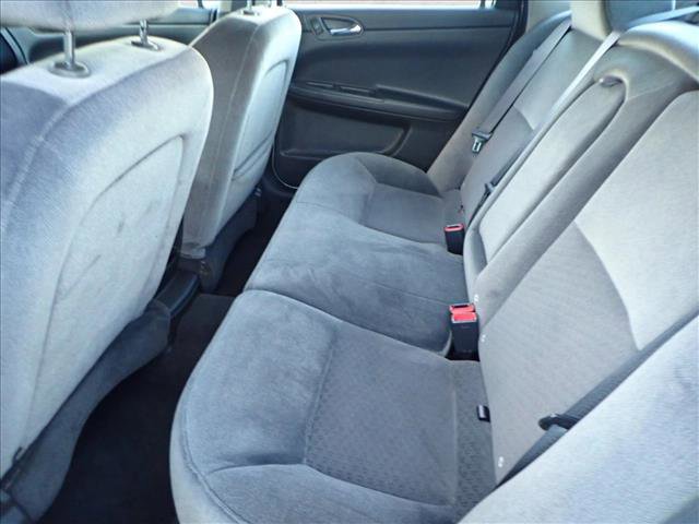 Used 2014 Chevrolet Impala LT w/ LT Sunroof Package image 8