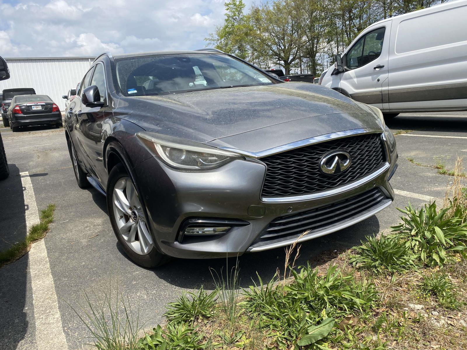 Used 2018 INFINITI QX30 Premium w/ Navigation Package FWD image 1