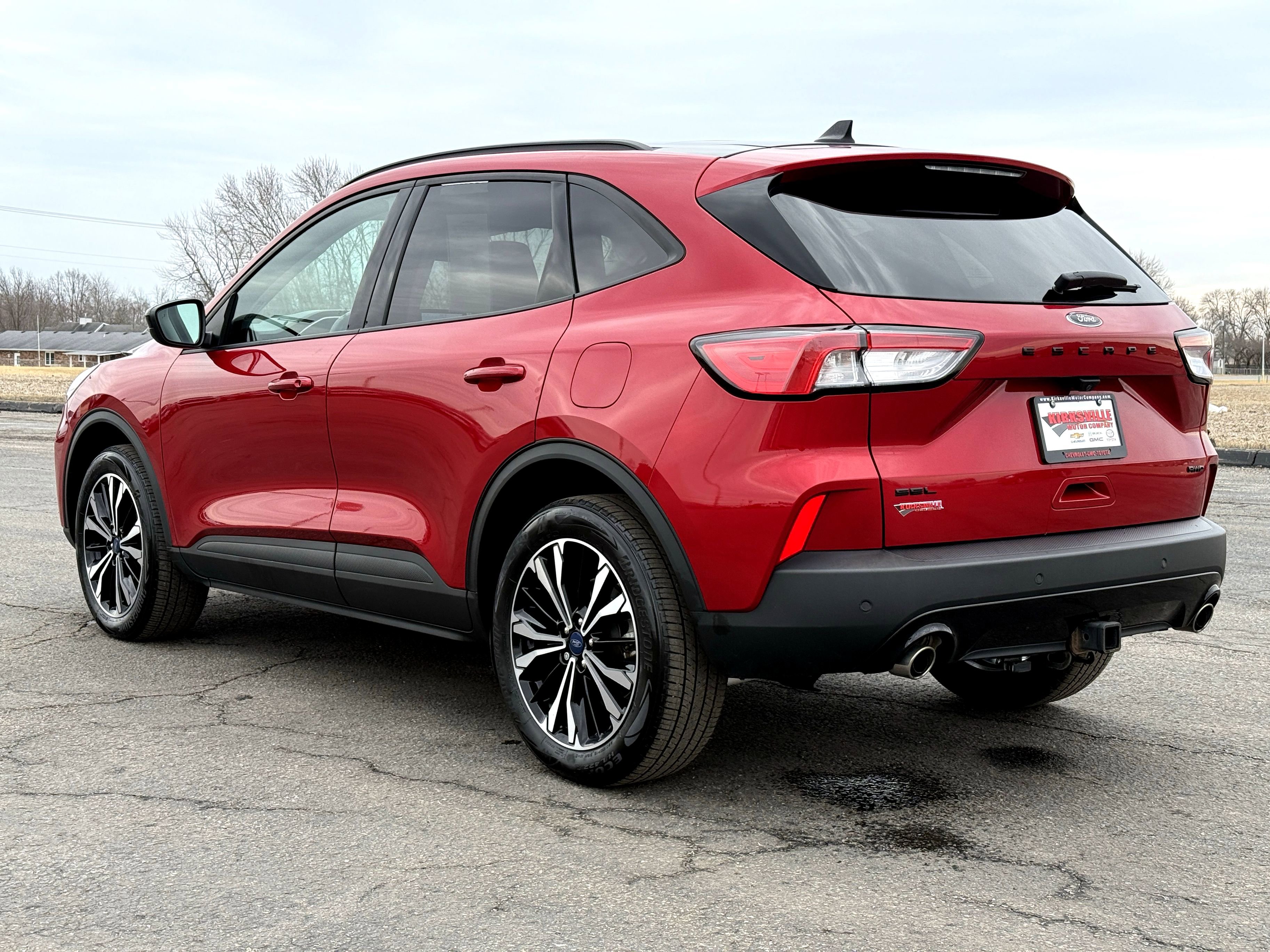 Used 2022 Ford Escape SEL w/ SEL Stealth AWD Package image 5