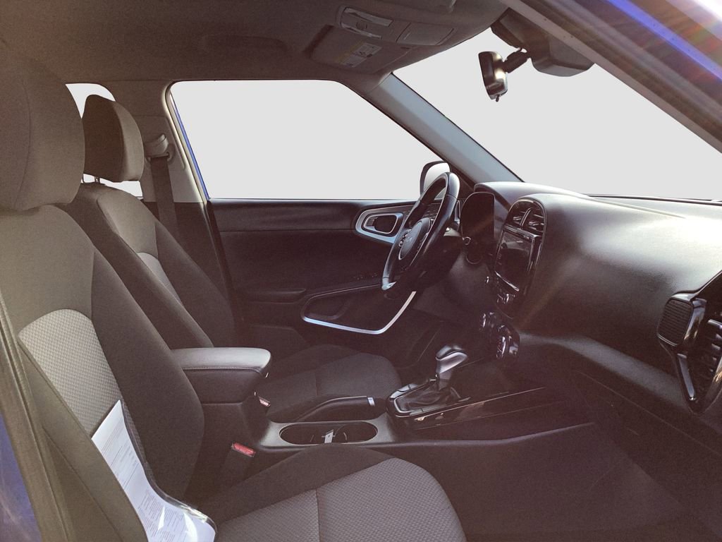 Used 2022 Kia Soul X-Line image 29