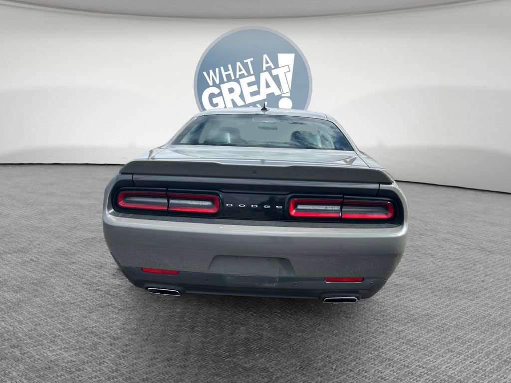 Certified 2017 Dodge Challenger SXT Plus image 5