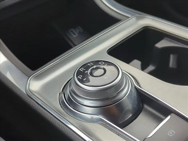 Used 2024 Ford Edge Titanium image 15