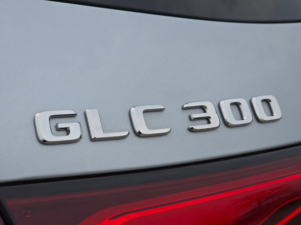 Used 2026 Mercedes-Benz GLC 300 4MATIC image 13