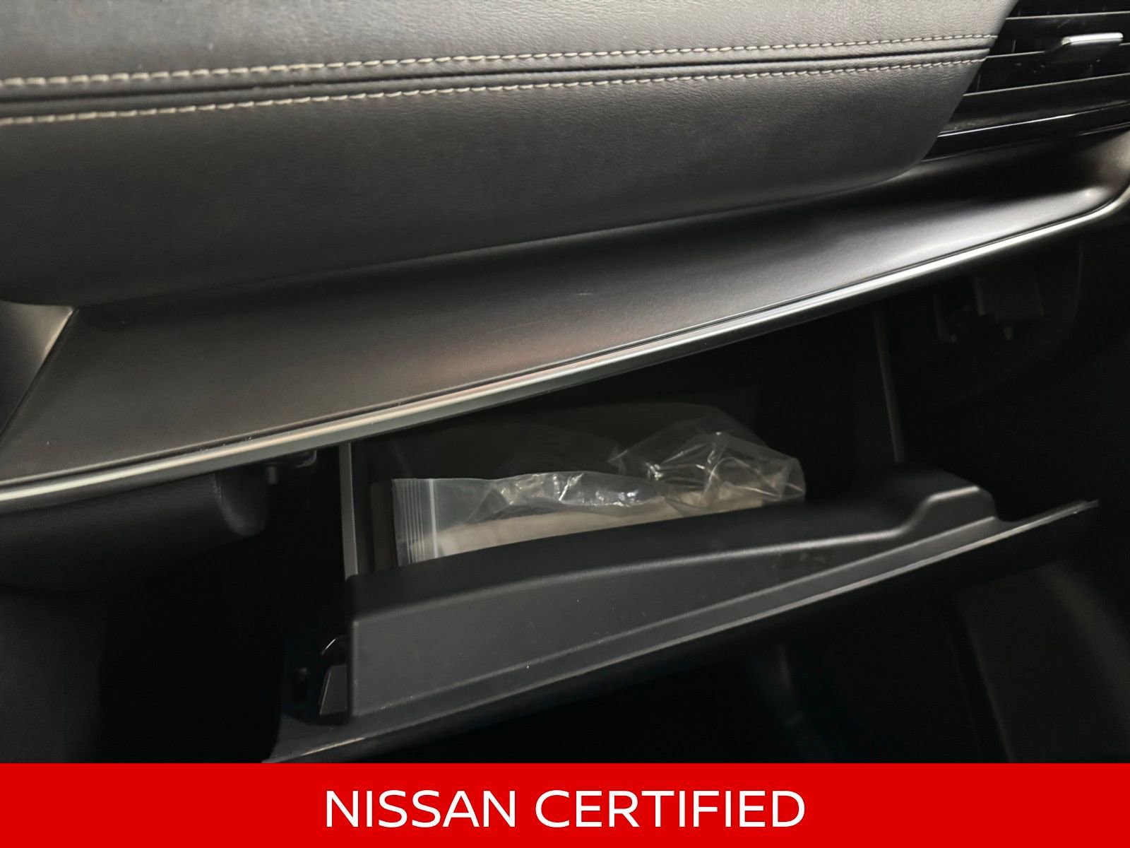 Certified 2022 Nissan Rogue SV w/ SV Premium Package image 33