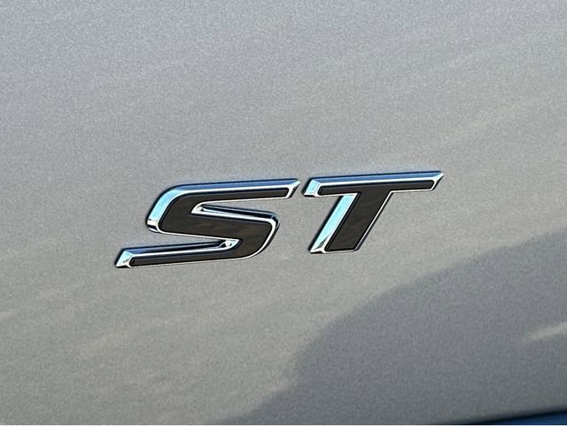 New 2026 Buick Envision Sport Touring image 17