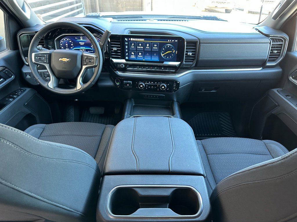 Used 2025 Chevrolet Silverado 2500 LT w/ Convenience Package image 14