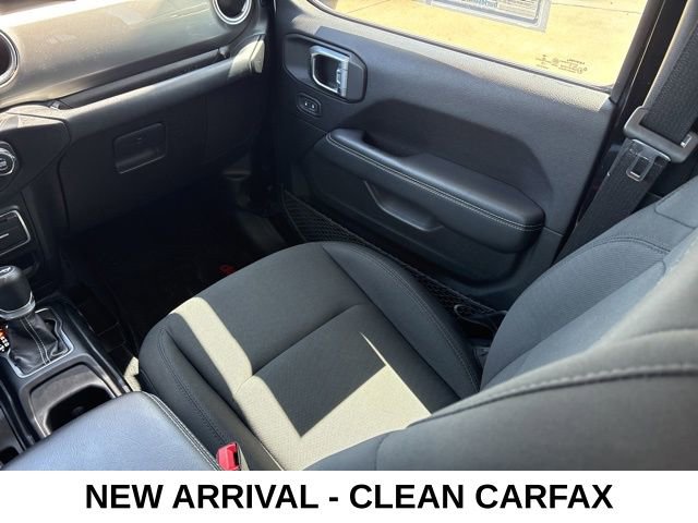 Used 2019 Jeep Wrangler Unlimited Sahara w/ Uconnect 4C Nav & Sound Group image 17