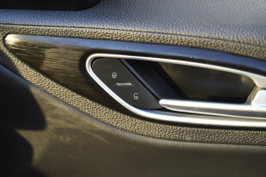 Used 2018 Alfa Romeo Giulia image 32