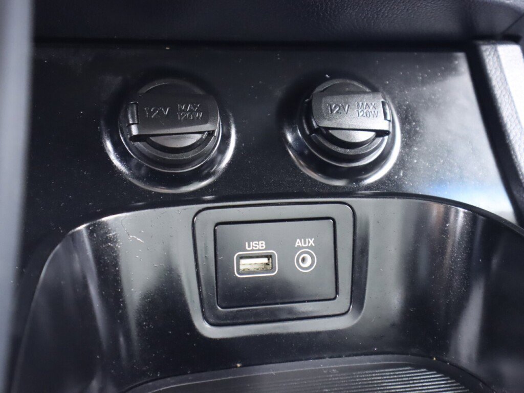 Used 2019 Hyundai Santa Fe XL SE image 30