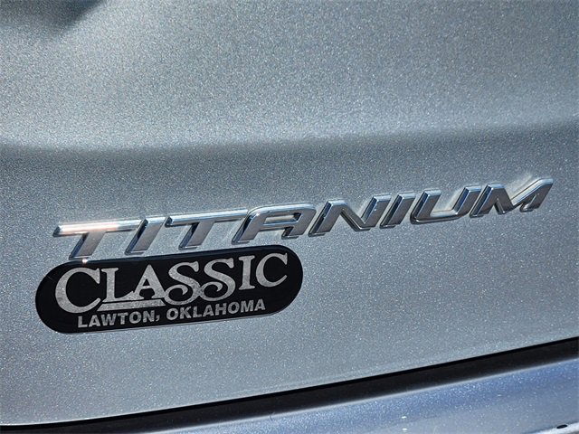 Used 2022 Ford Edge Titanium image 12