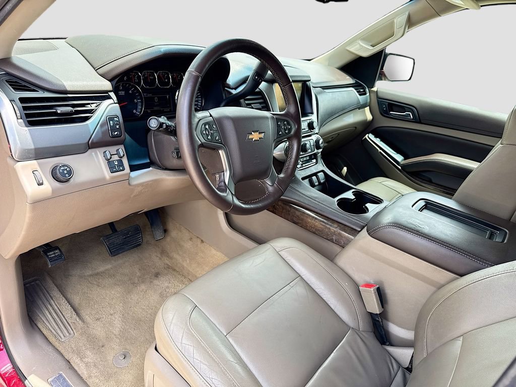 Used 2015 Chevrolet Suburban LT RWD image 10