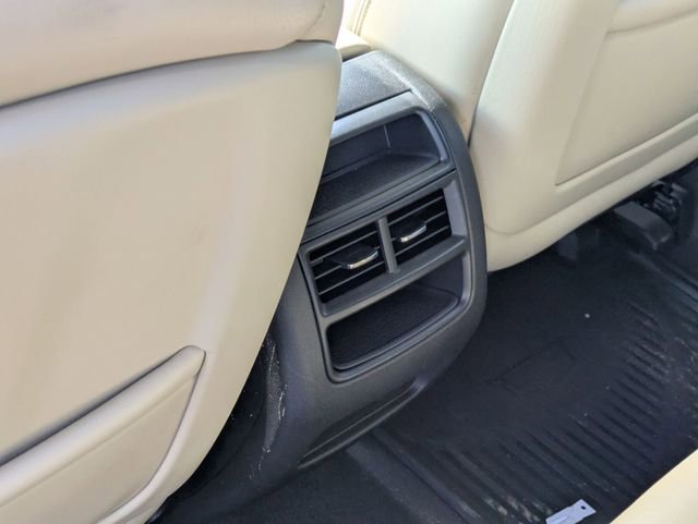 Used 2019 Cadillac XT5 Luxury image 31