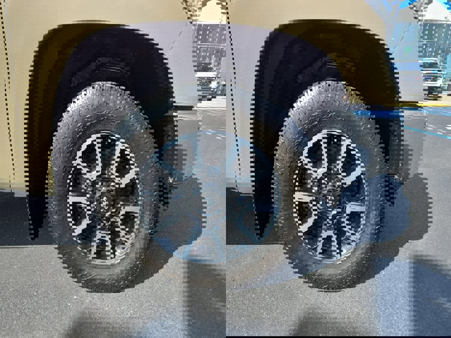 Used 2017 Toyota Tundra Limited w/ Limited Premium Package image 12