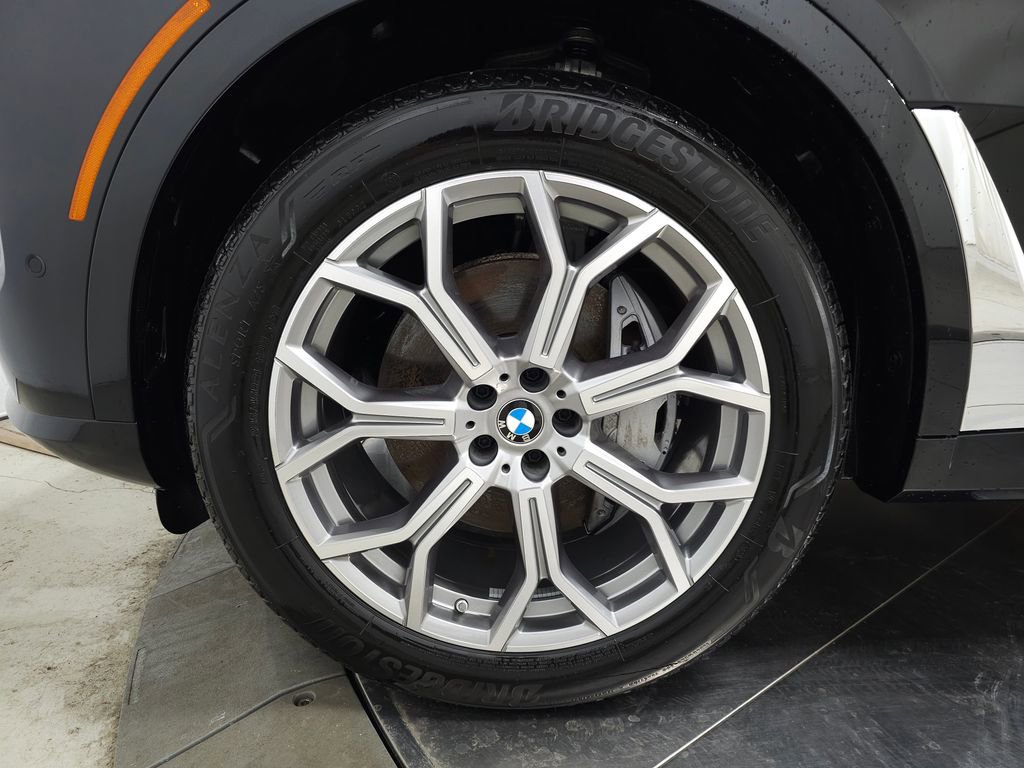 Used 2026 BMW X7 xDrive40i AWD/4WD image 14