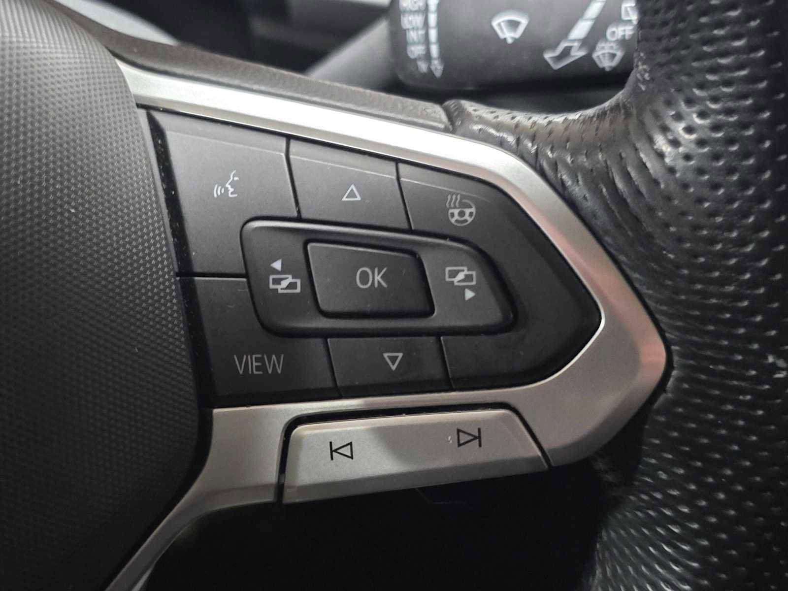 Used 2022 Volkswagen Atlas SEL Premium AWD/4WD image 34