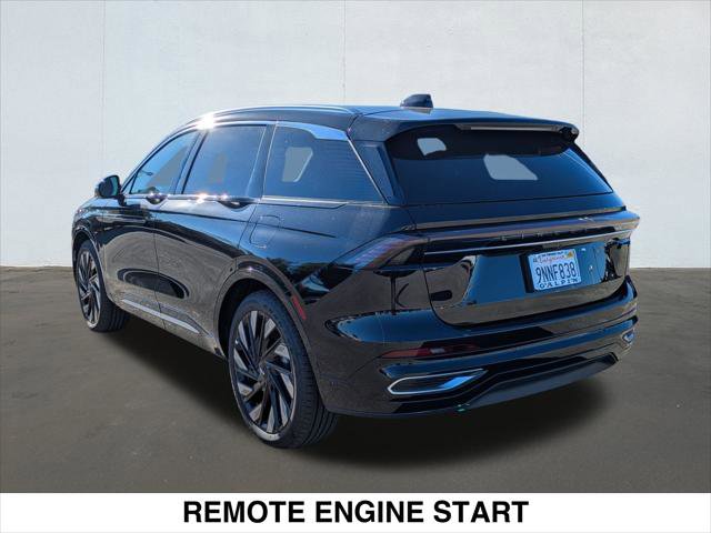 Used 2024 Lincoln Nautilus Black Label image 3