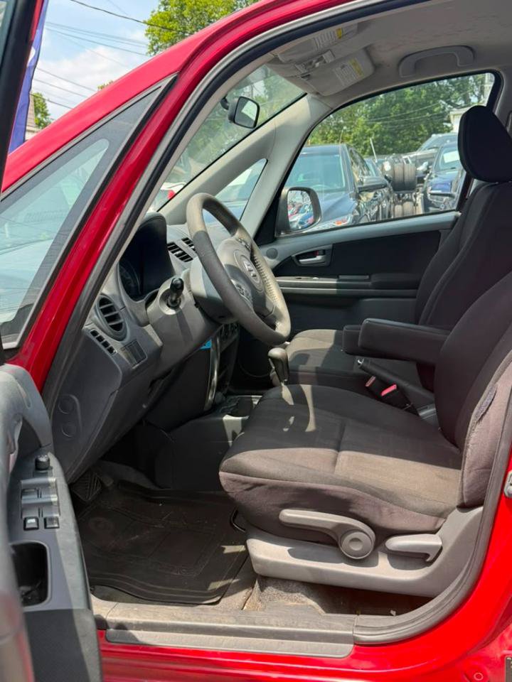 Used 2012 Suzuki SX4 LE FWD image 16