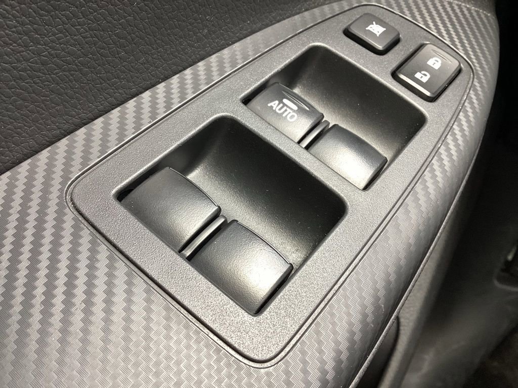 Used 2025 Mitsubishi Eclipse Cross AWD image 24