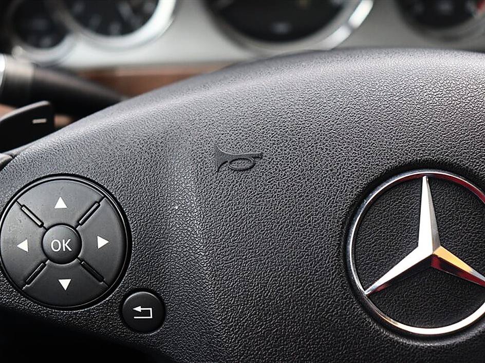 Used 2010 Mercedes-Benz E 350 Sport image 38
