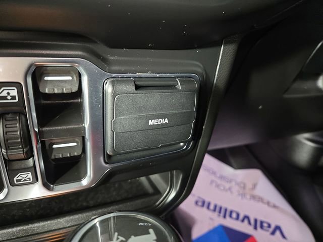 Used 2021 Jeep Wrangler Unlimited Sahara image 26