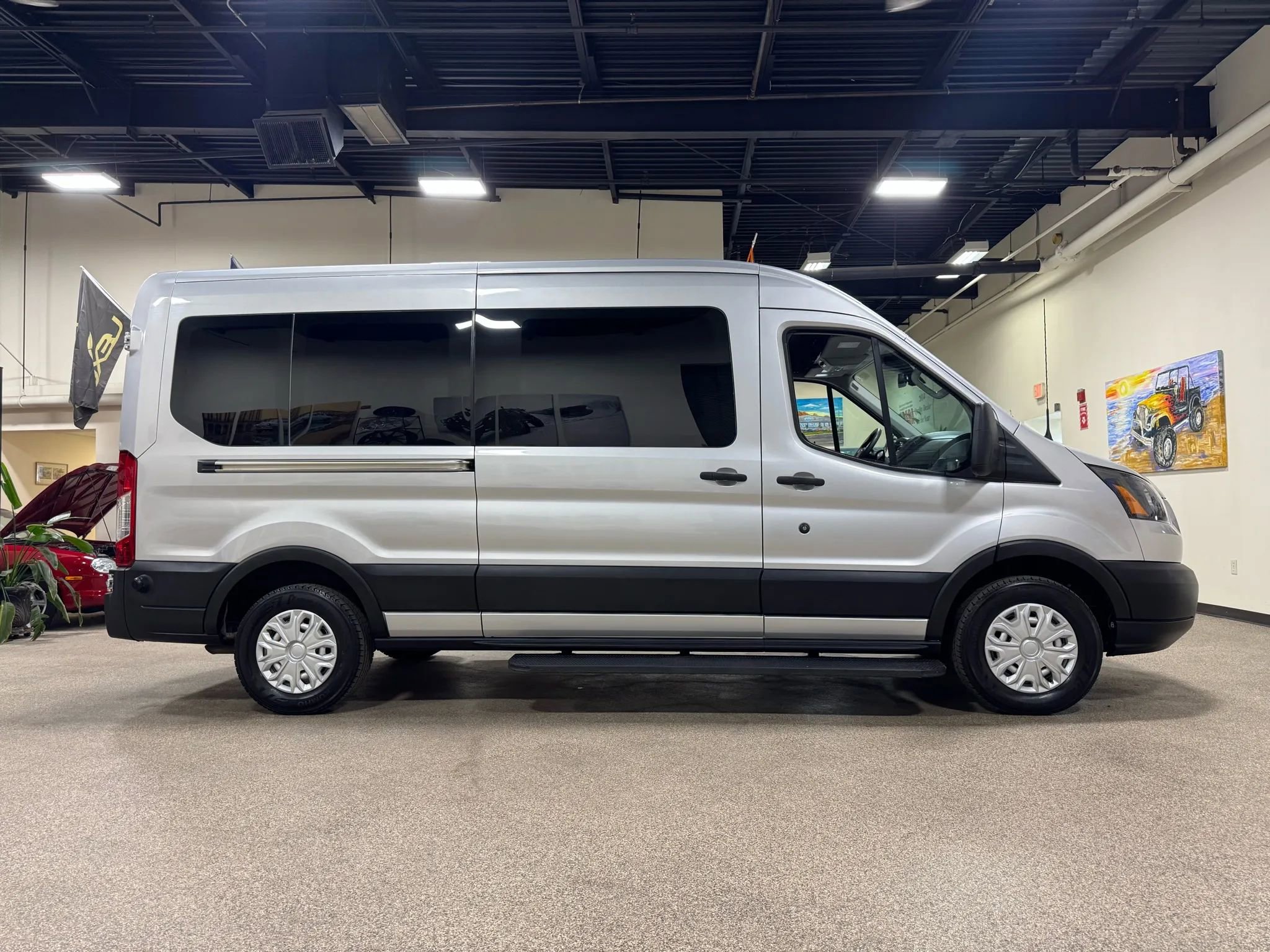 Used 2019 Ford Transit 250 148 Medium Roof image 5