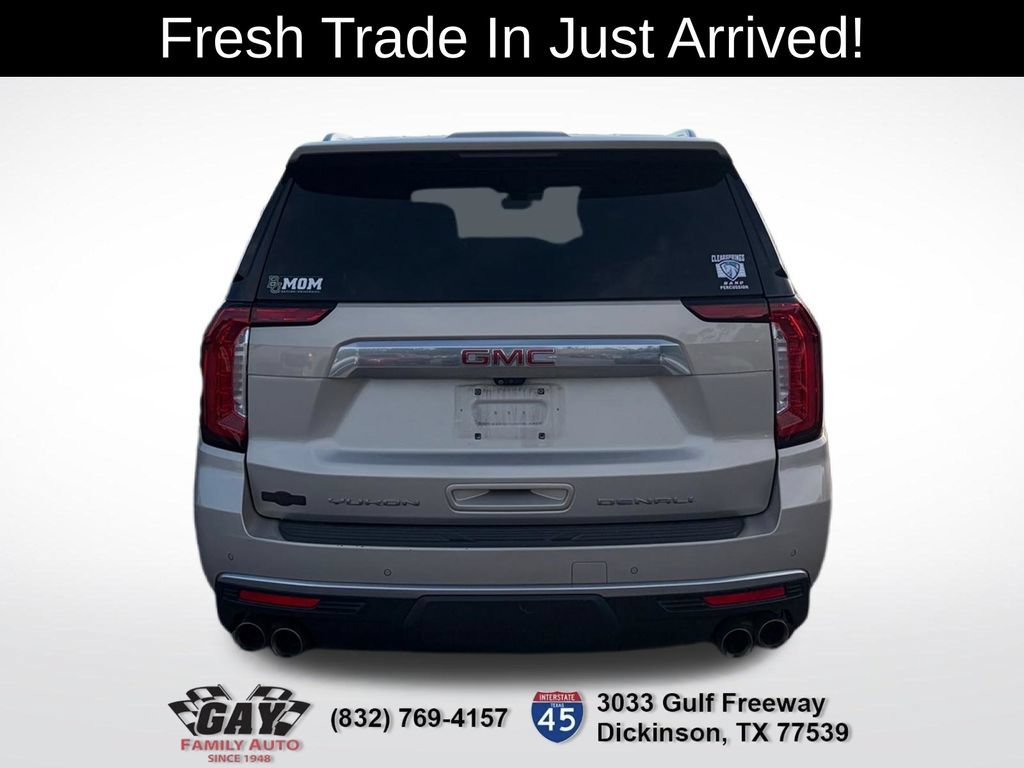 Used 2022 GMC Yukon XL Denali w/ Denali Premium Package AWD/4WD image 8