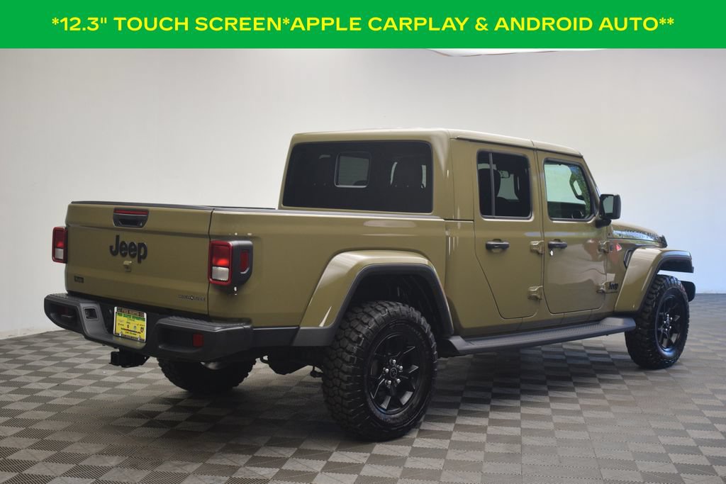 Used 2025 Jeep Gladiator Sport AWD/4WD image 8