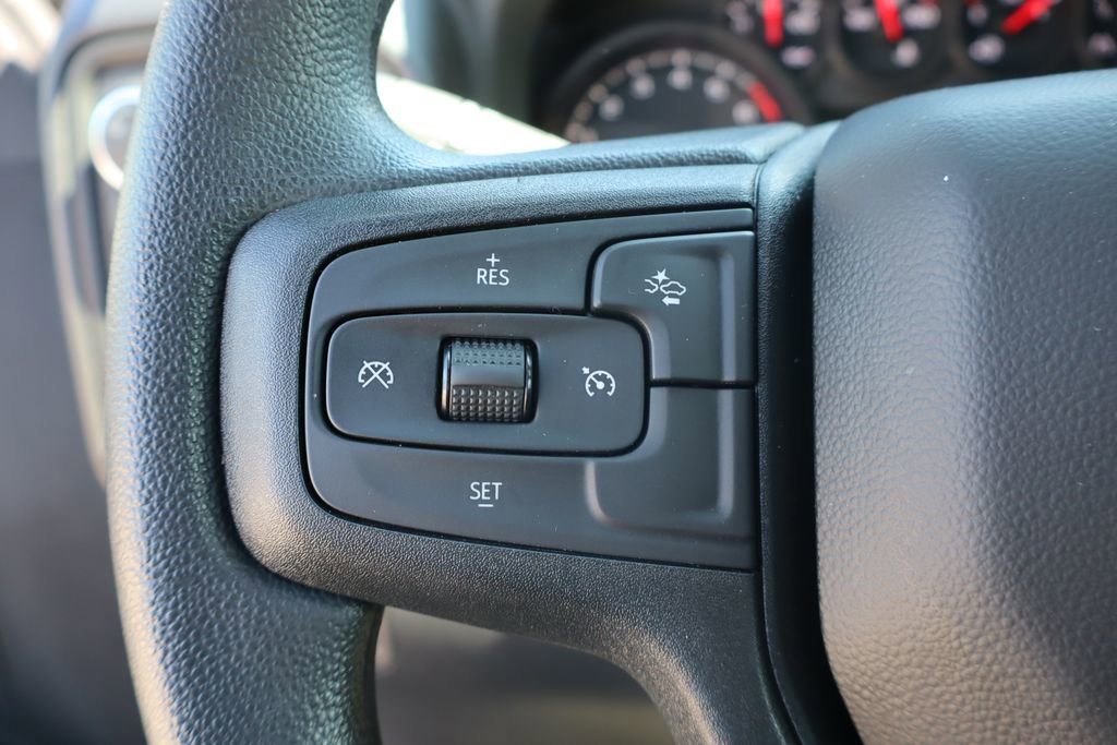 Used 2025 Chevrolet Silverado 1500 Custom Trail Boss w/ LPO, Dark Essentials Package image 16