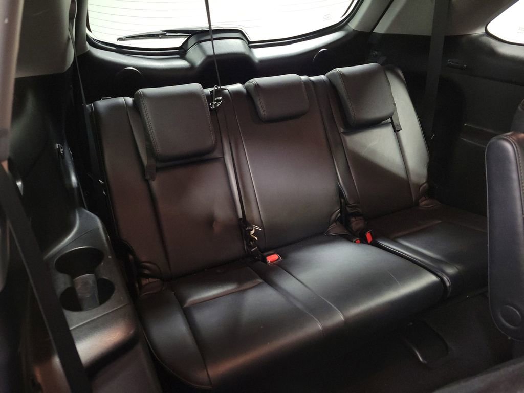 Used 2015 Toyota Highlander Limited image 26