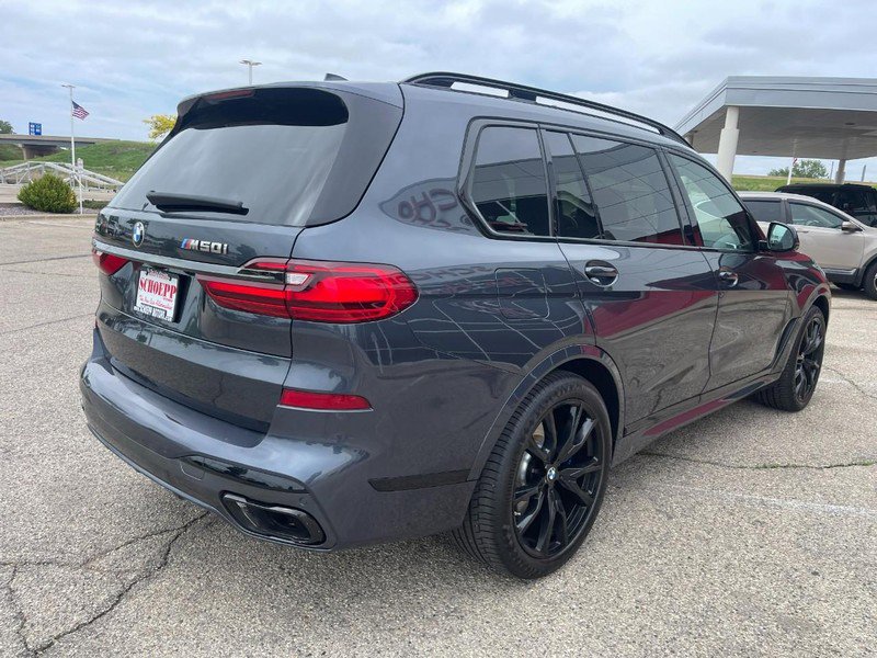 Used 2022 BMW X7 M50i w/ Luxury Seating Package image 3