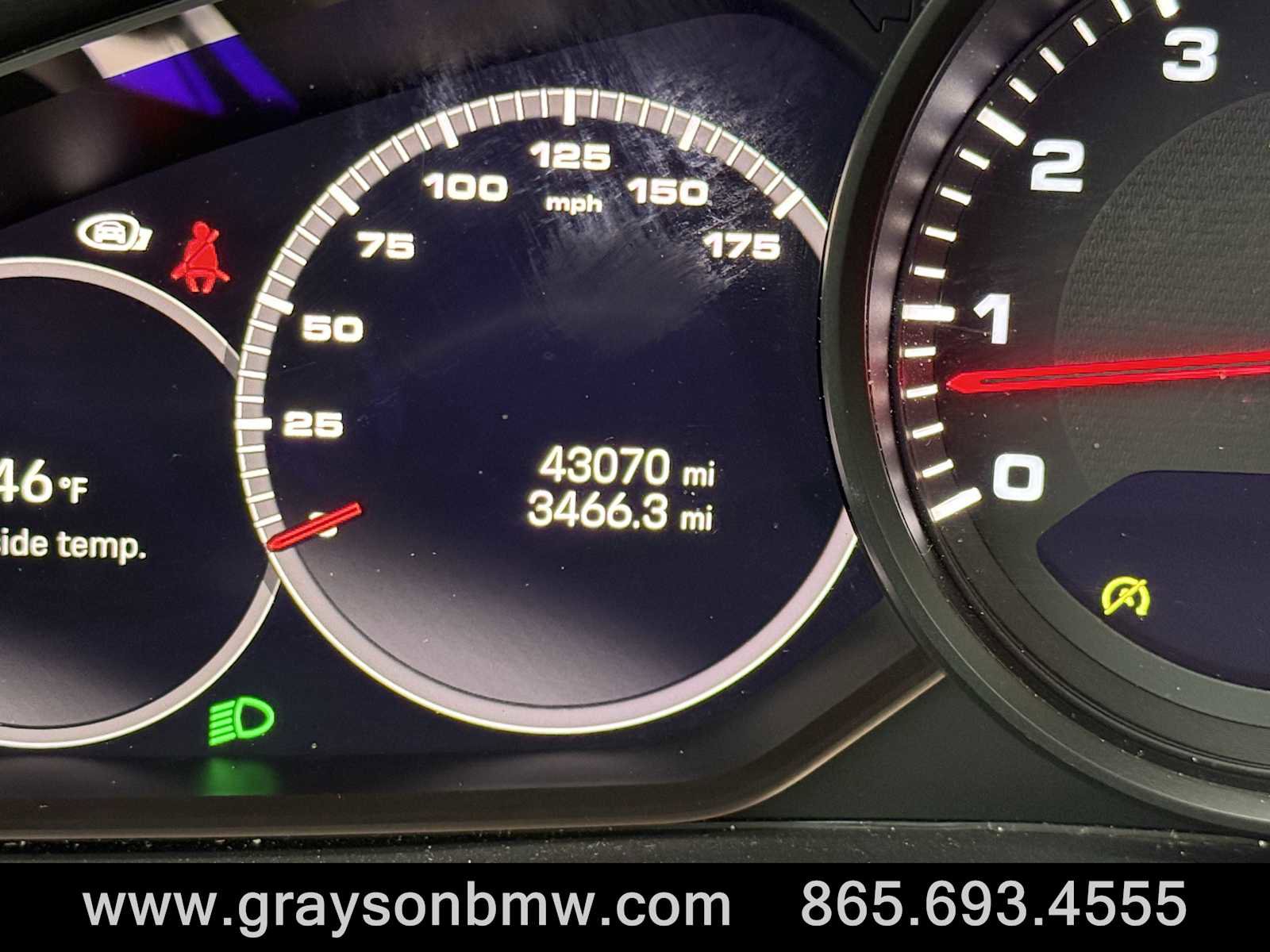 Used 2022 Porsche Cayenne image 30