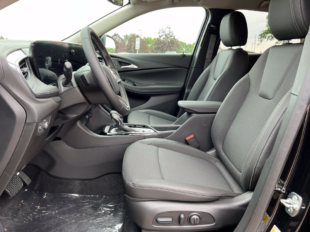 New 2026 Buick Encore GX Preferred w/ Comfort Package AWD/4WD image 3