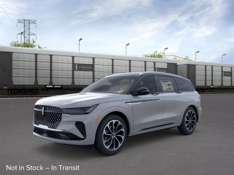 New 2026 Lincoln Nautilus Reserve AWD/4WD image 2