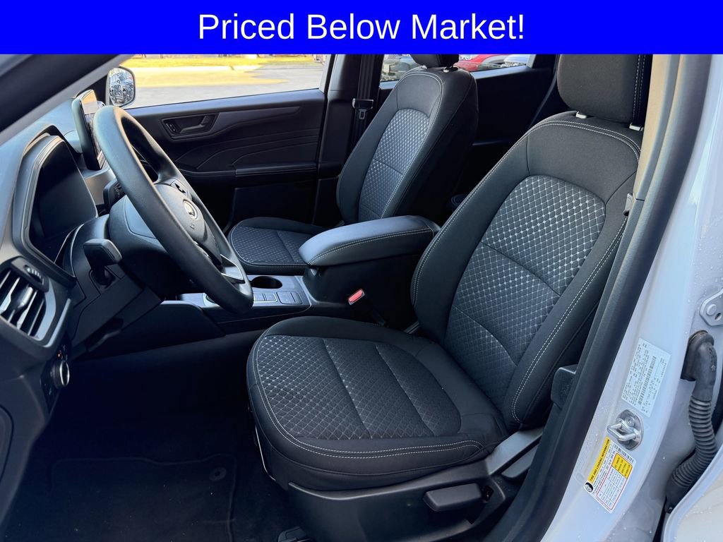 Used 2025 Ford Escape Active image 3