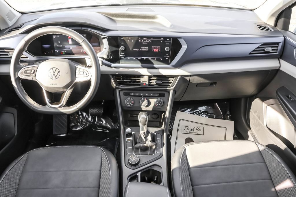 Certified 2022 Volkswagen Taos SE image 29