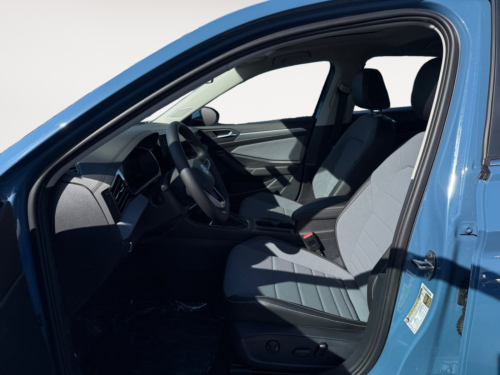 New 2027 Volkswagen Jetta SE FWD image 10