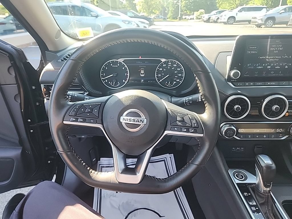 Used 2023 Nissan Sentra SR w/ Electronics Package FWD image 16