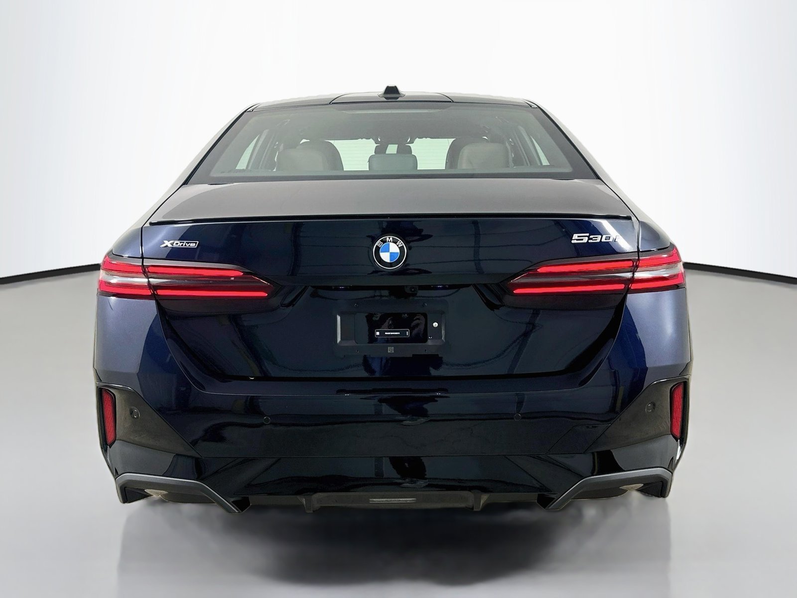 New 2027 BMW 530i xDrive w/ M Sport Package AWD/4WD image 6