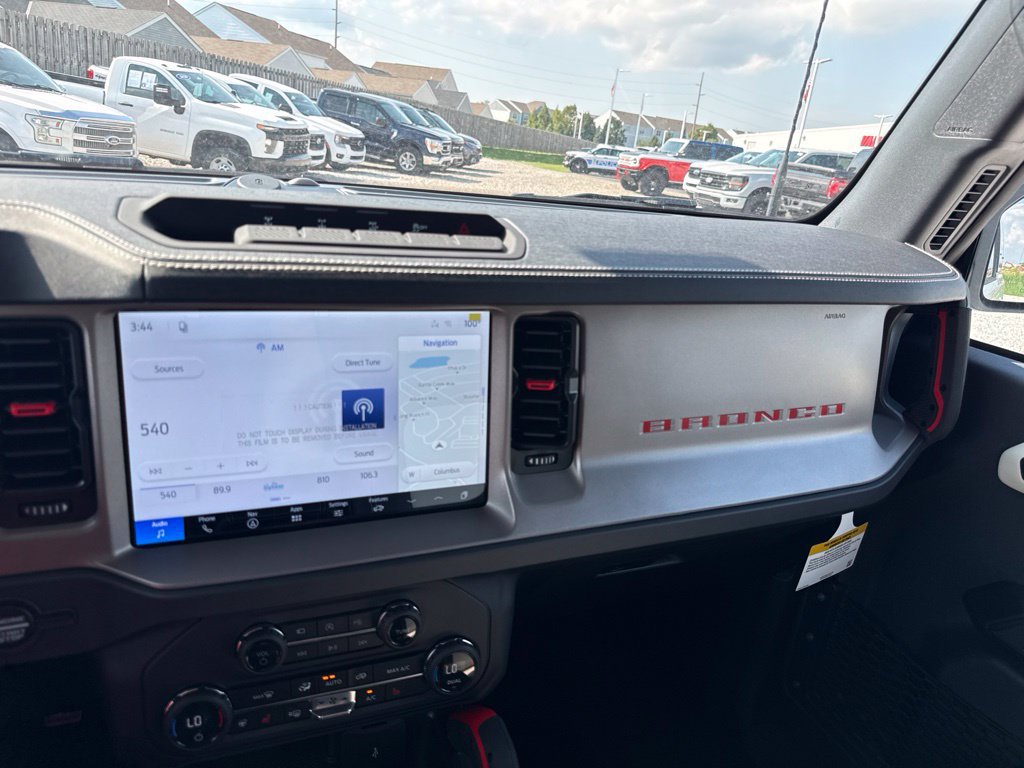 New 2026 Ford Bronco Outer Banks w/ Sasquatch Package AWD/4WD image 39