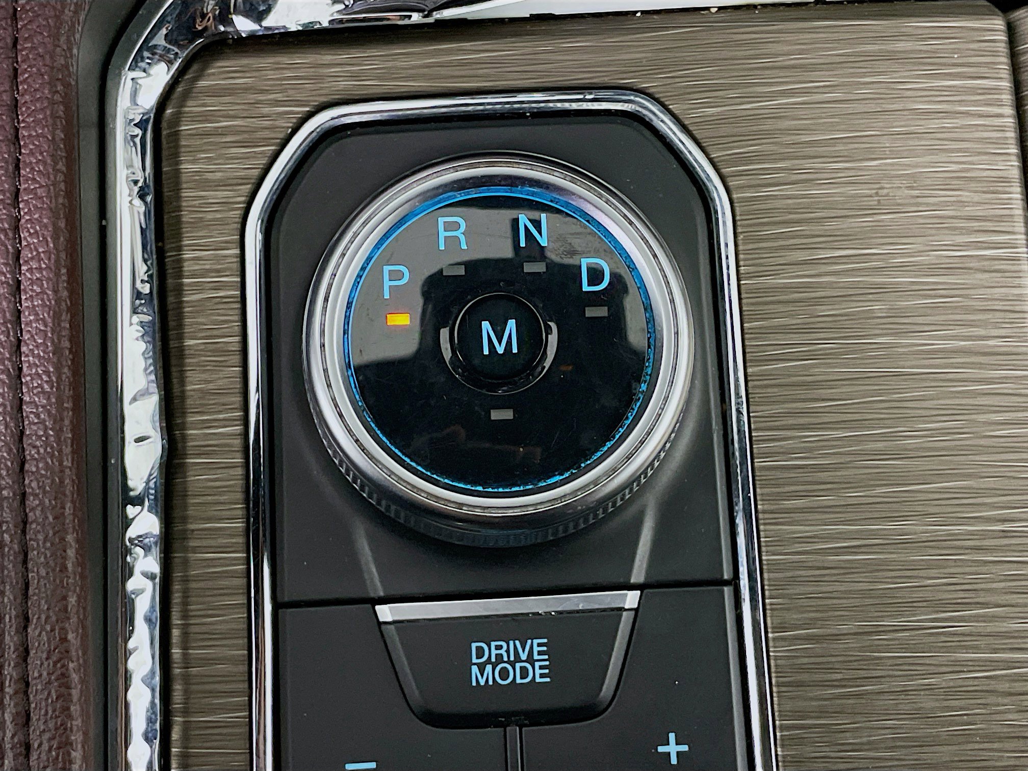 Used 2024 Ford Expedition Limited image 25