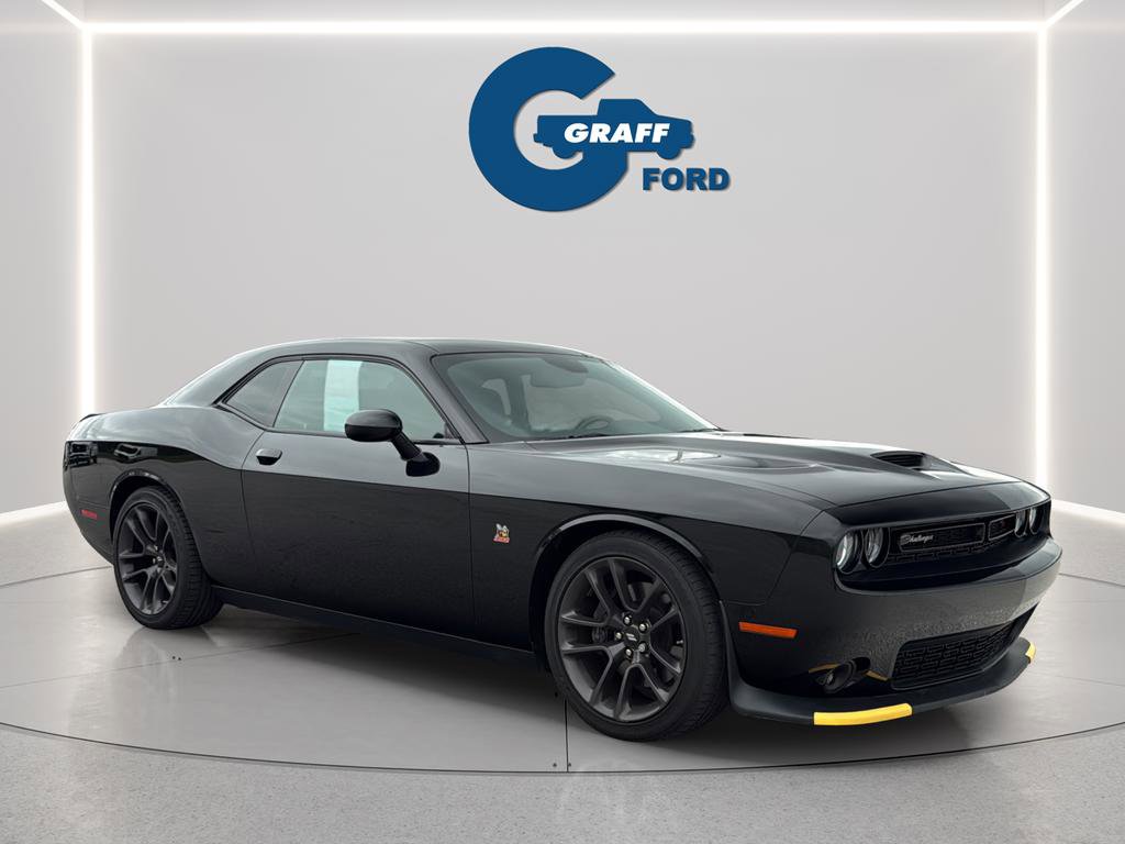 Used 2021 Dodge Challenger R/T Scat Pack w/ Driver Convenience Group RWD image 4