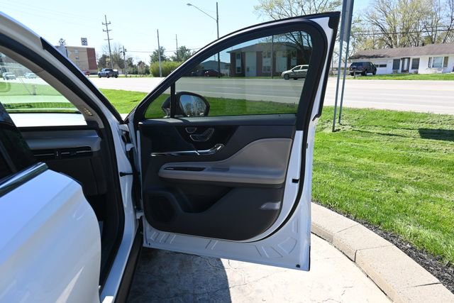 Used 2020 Lincoln Corsair AWD image 18